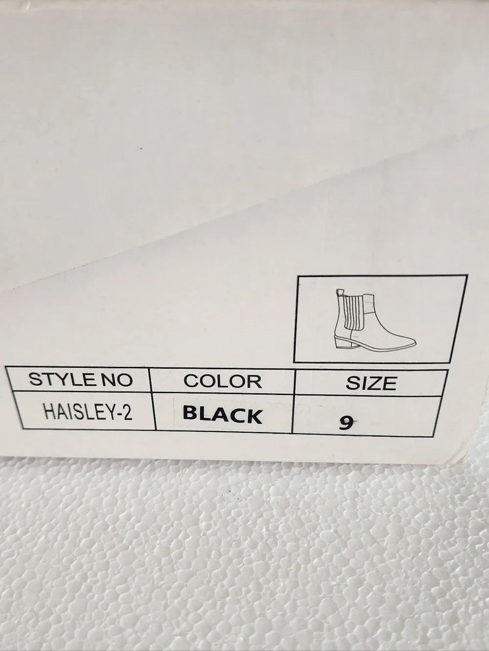 Chase + Chloe NIB Women's Black Western Block Suede Chelsea Ankle Boots. Size 9